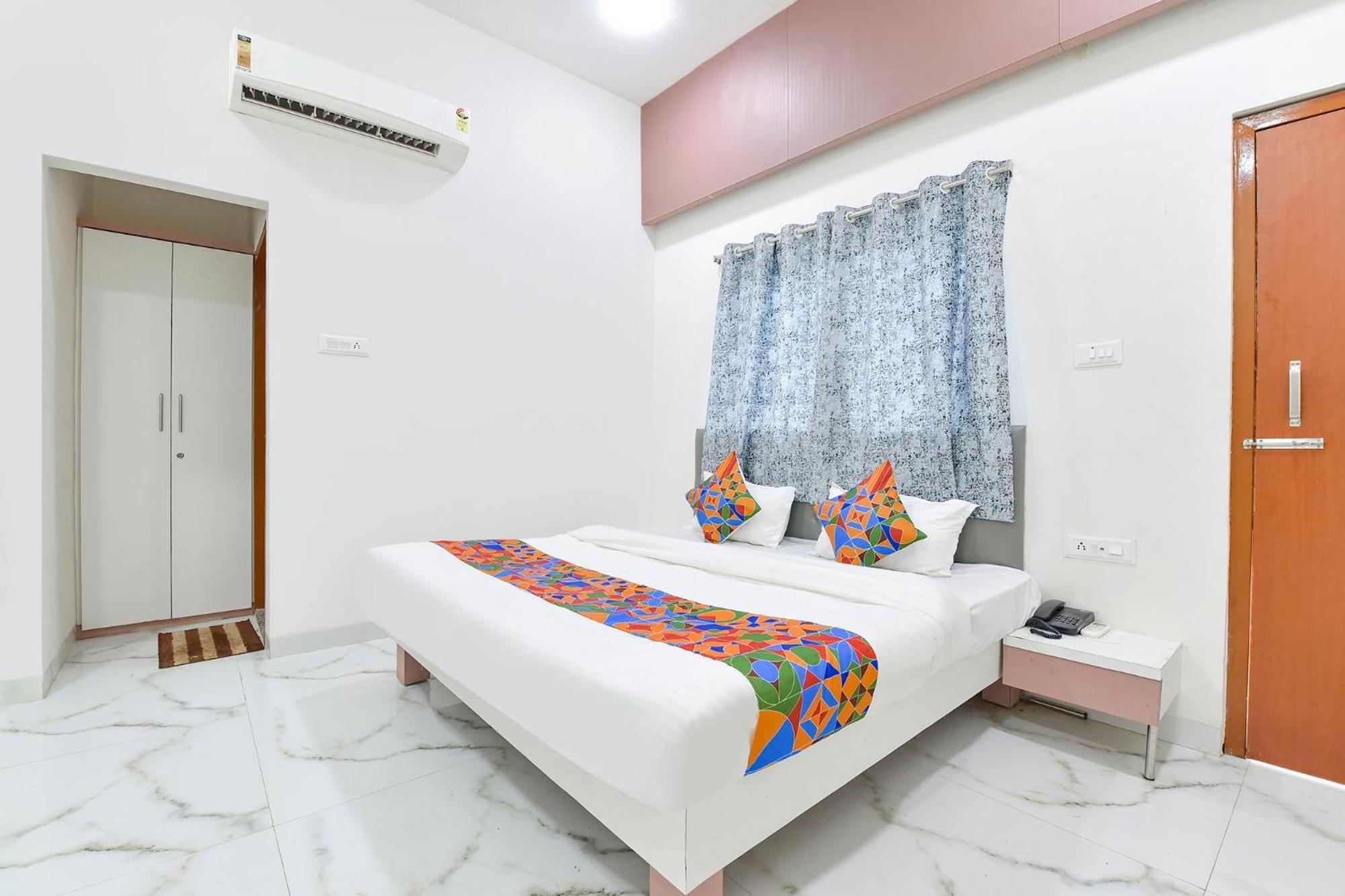 Fabhotel Grand Embassy Indore Exterior foto