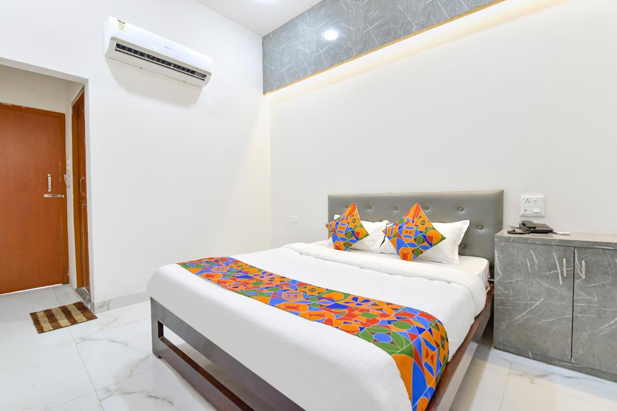 Fabhotel Grand Embassy Indore Exterior foto